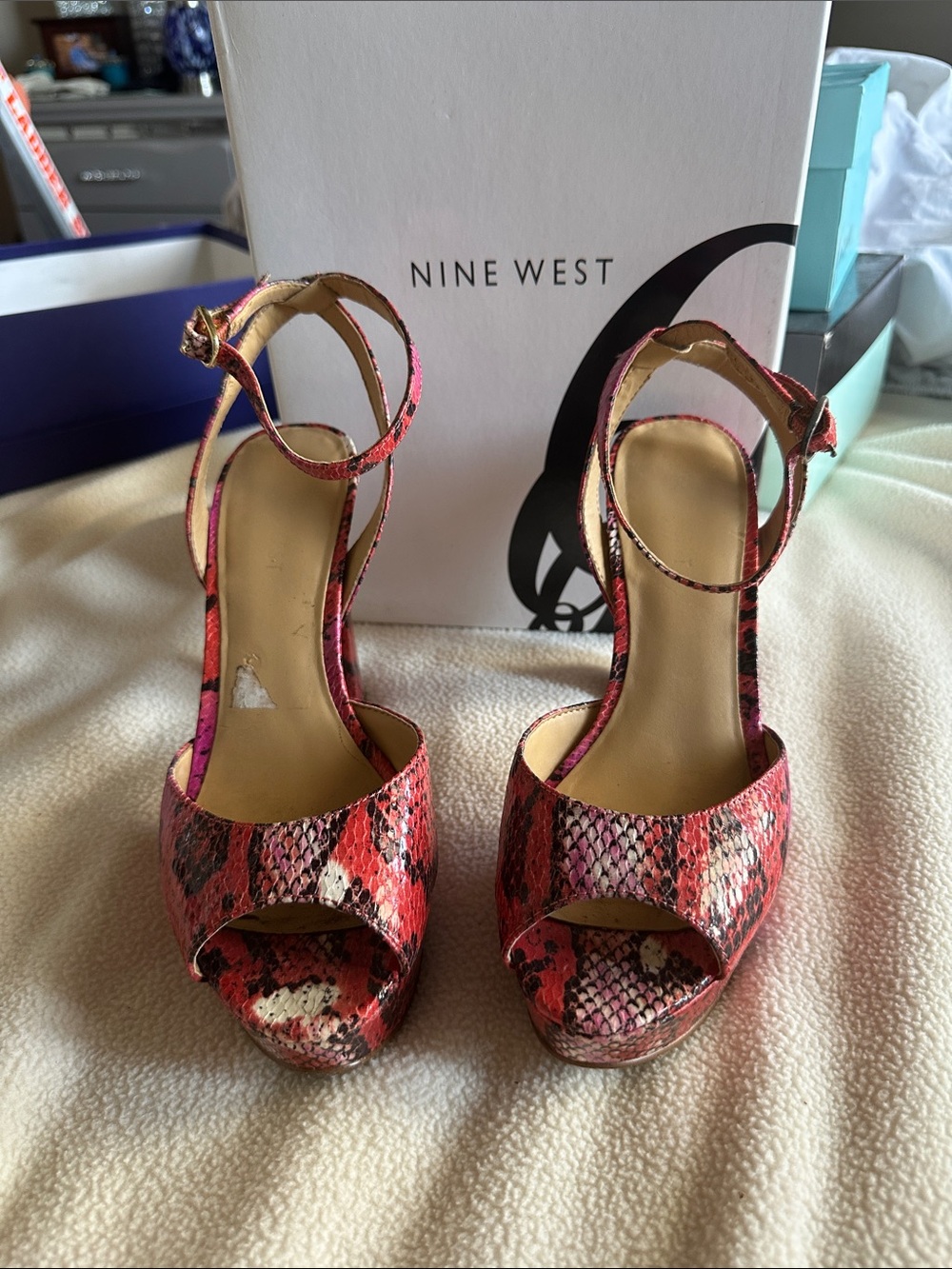 Women’s Nine West high heels